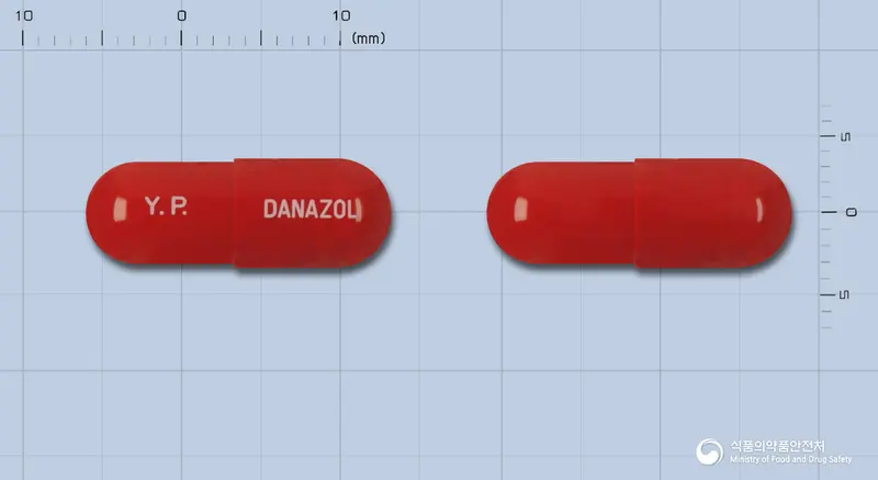 영풍다나졸200mg캡슐 앞뒤 사진 (빨간색 캡슐, 각인 Y.P. DANAZOL)