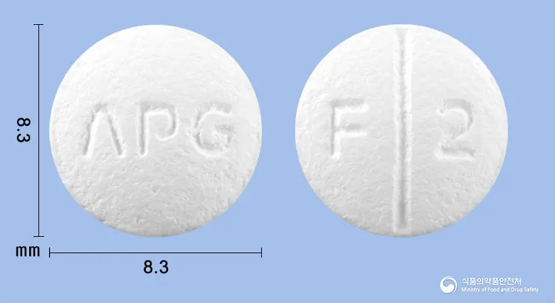 로카시드정(파모티딘)(수출명:ROBFamotidine20mgTablet) 앞뒤 사진 (흰색 원형, 각인 ΛPG / F 2)