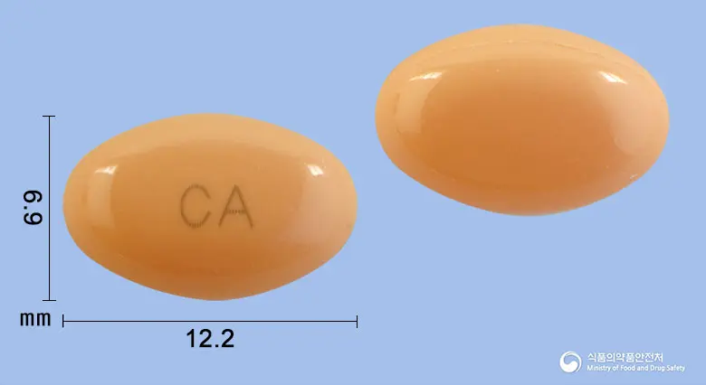 칼시오연질캡슐0.25마이크로그램(칼시트리올) 앞뒤 사진 (주황색 캡슐, 각인 CA)
