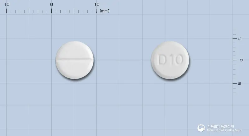 데번프릴정10밀리그람(말레인산에날라프릴)(수출명:BENOPRILTABLET) 앞뒤 사진 (흰색 원형, 각인 D10)