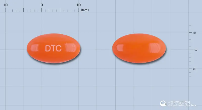 덴티캄연질캡슐(옥수수불검화정량추출물)(수출용) 앞뒤 사진 (주황색 캡슐, 각인 DTC)