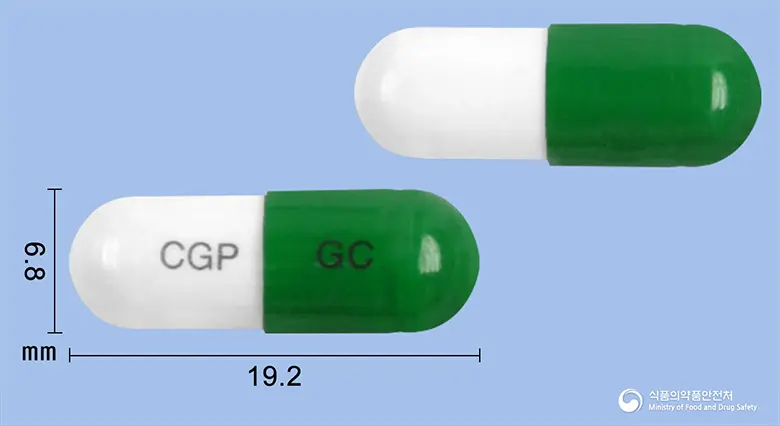 기치코프에스캡슐 앞뒤 사진 (초록색 캡슐, 각인 CGP GC)
