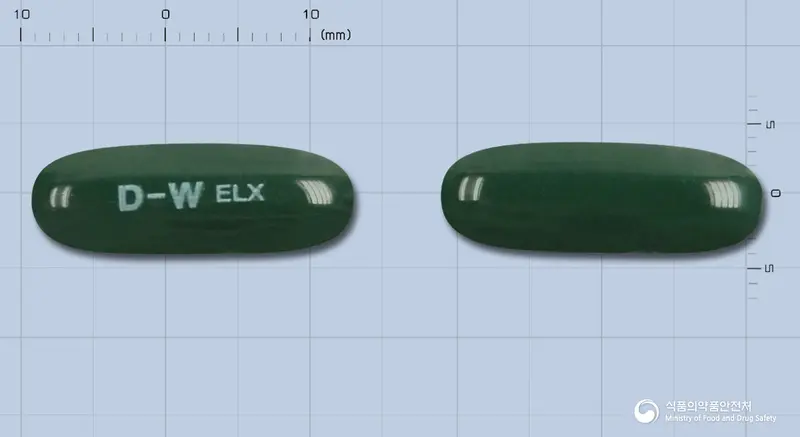 엘렉신연질캡슐 앞뒤 사진 (초록색 캡슐, 각인 D-W ELX)
