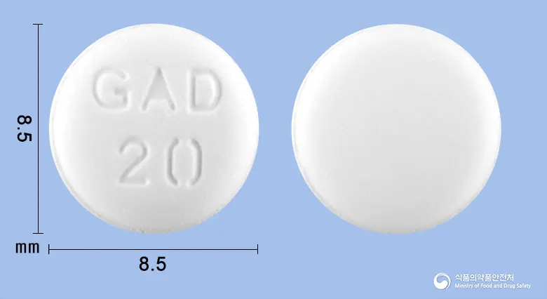 가스터디정20㎎(파모티딘) 앞뒤 사진 (흰색 원형, 각인 GAD20)