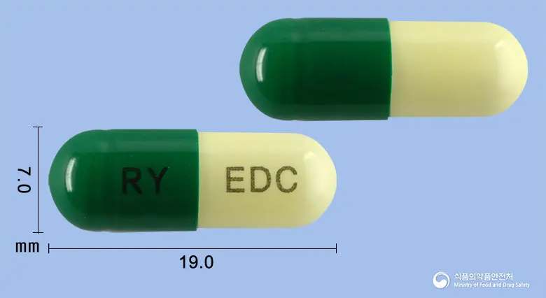엘도틴캡슐(에르도스테인) 앞뒤 사진 (초록색 캡슐, 각인 RY EDC)