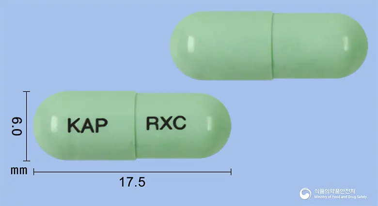 캠록스캡슐7.5밀리그램(멜록시캄) 앞뒤 사진 (초록색 캡슐, 각인 KAP RXC)