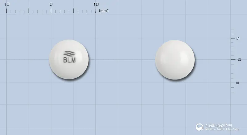 바루민정(부시라민)(수출명:Balumin Tab.) 앞뒤 사진 (흰색 원형, 각인 BLM)
