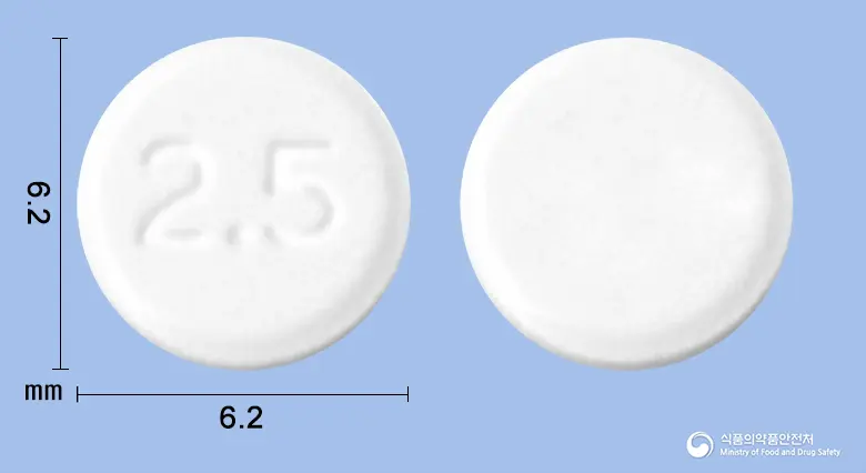보령토르세미드정2.5밀리그람(토르세미드)(수출명: DUREMID 2.5mg Tablet) 앞뒤 사진 (흰색 원형, 각인 2.5)