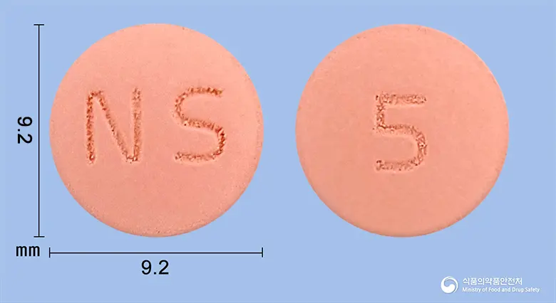 펠로핀지속정(펠로디핀) 앞뒤 사진 (분홍색 원형, 각인 NS / 5)