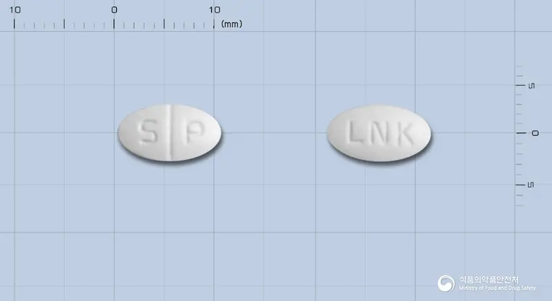 로자신정(로사르탄칼륨) 앞뒤 사진 (흰색 타원형, 각인 S P / LNK)