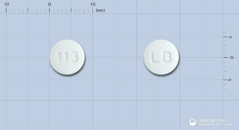 일양바이오레바미피드정 앞뒤 사진 (흰색 원형, 각인 113 / LB)