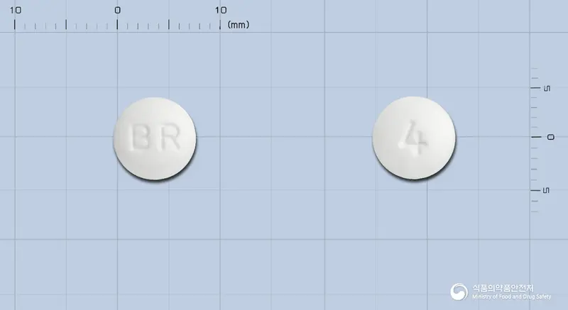 보령톨터로딘서방정4밀리그램(엘-주석산톨터로딘) 앞뒤 사진 (흰색 원형, 각인 BR / 4)