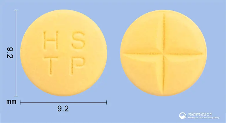 세티정(토피라메이트) 앞뒤 사진 (노란색 원형, 각인 HSTP)