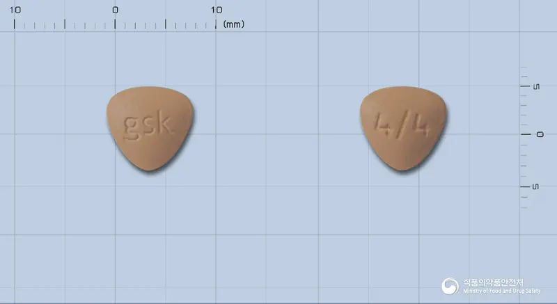 아마반정 4mg/4mg 앞뒤 사진 (갈색 삼각형, 각인 gsk / 4/4)
