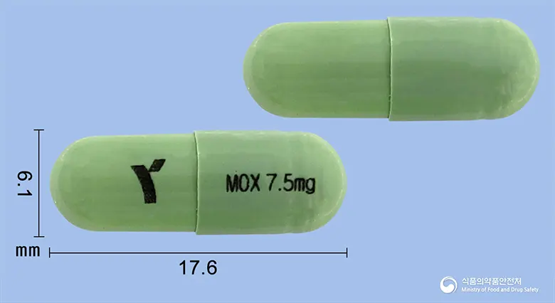 목시캄캡슐(멜록시캄) 앞뒤 사진 (연두색 캡슐, 각인 MOX7.5mg)