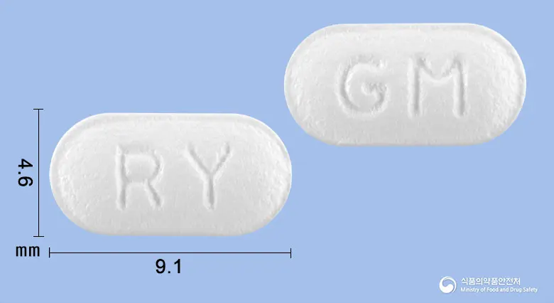 가나모티정(모사프리드시트르산염수화물) 앞뒤 사진 (흰색 장방형, 각인 RY / GM)