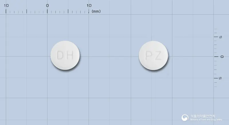 액타존정15밀리그램(피오글리타존염산염) 앞뒤 사진 (흰색 원형, 각인 DH / PZ)