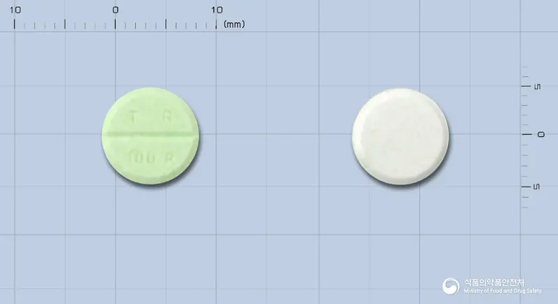 산도스트라마돌서방정100mg(트라마돌염산염) 앞뒤 사진 (연두색 원형, 각인 TR 100R)