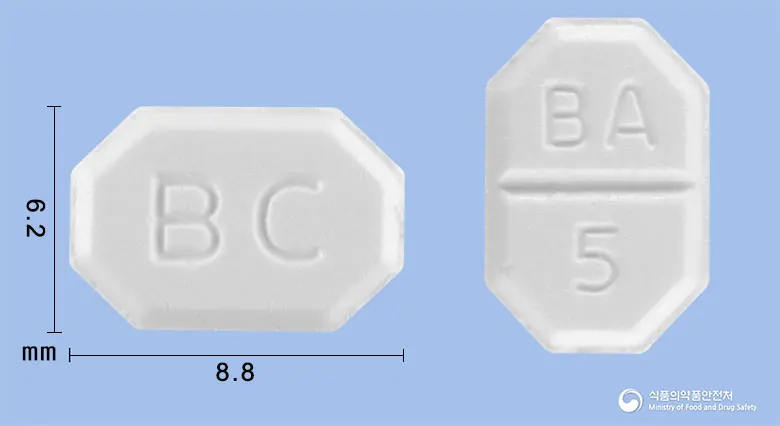 비씨로우정(암로디핀베실산염) 앞뒤 사진 (흰색 팔각형, 각인 BC / BA 5)