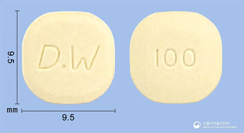 라미아트정100밀리그램(라모트리진) 앞뒤 사진 (노란색 사각형, 각인 D.W / 100)