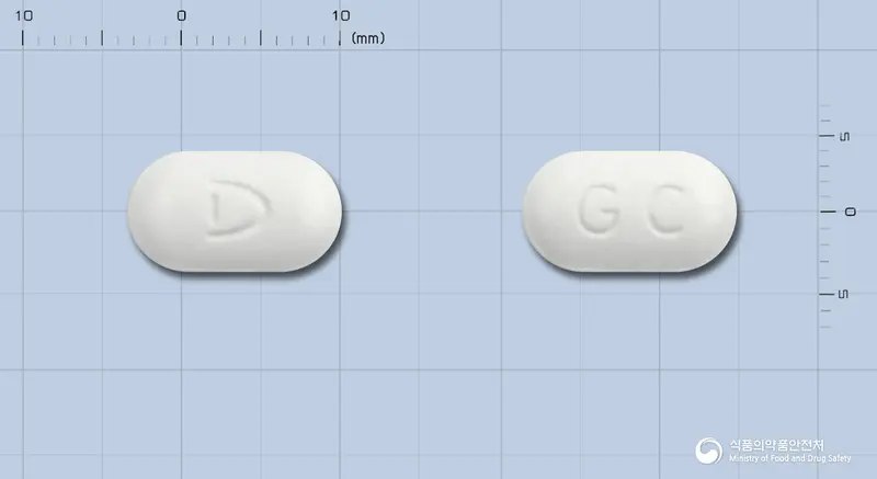 글루파콤비정500/80mg 앞뒤 사진 (흰색 장방형, 각인 GC)
