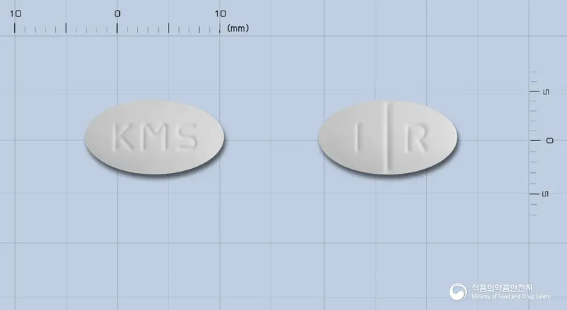 이베로정150밀리그램(이르베사르탄) 앞뒤 사진 (흰색 타원형, 각인 KMS / I R)