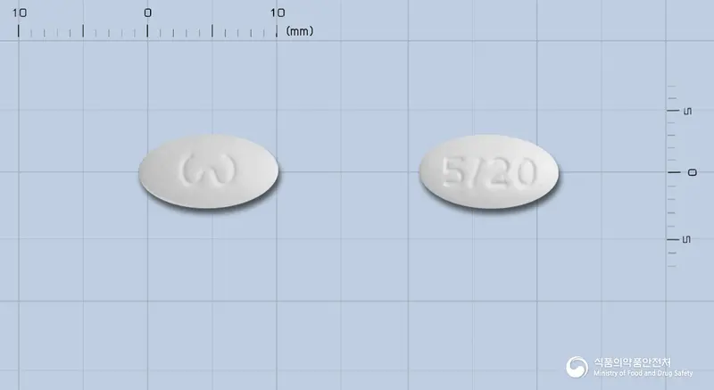 로바토정5mg/20mg 앞뒤 사진 (흰색 타원형, 각인 5/20)