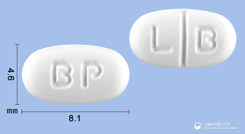 레보네스정(레보세티리진염산염) 앞뒤 사진 (흰색 타원형, 각인 BP / L B)