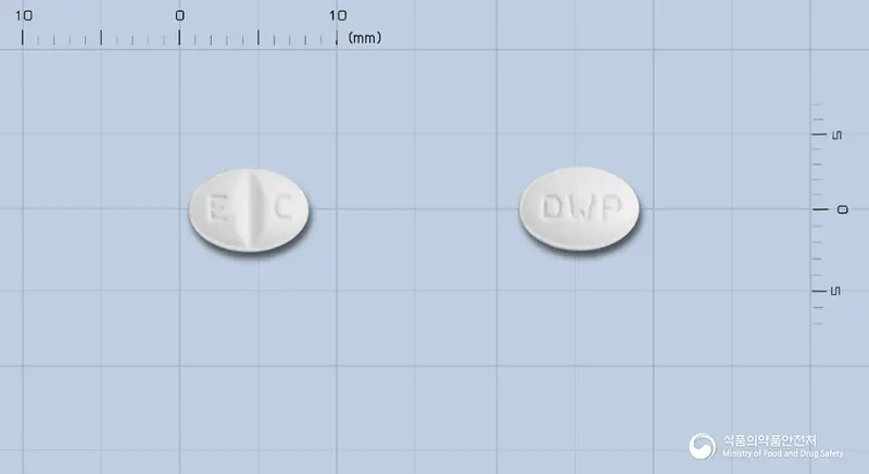 대원에스시탈로프람정10mg(에스시탈로프람옥살산염) 앞뒤 사진 (흰색 타원형, 각인 E C / DWP)