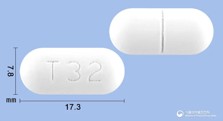 카이로정 앞뒤 사진 (흰색 장방형, 각인 T32)