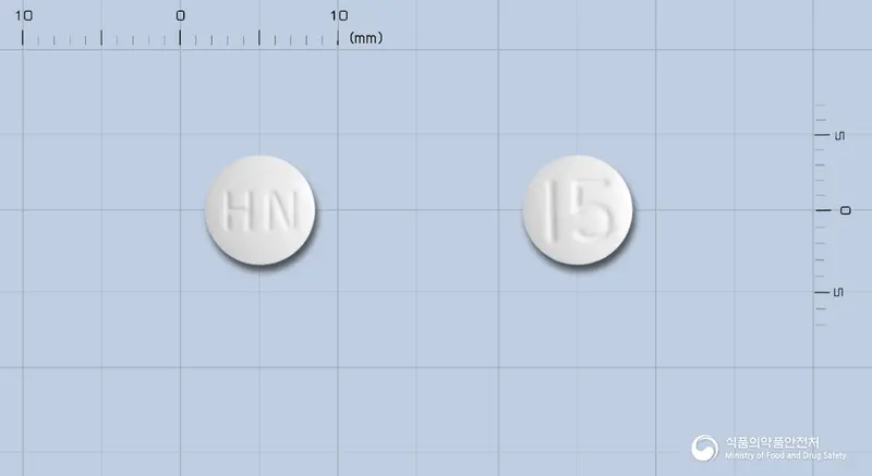 뉴피오정(피오글리타존염산염) 앞뒤 사진 (흰색 원형, 각인 HN / 15)