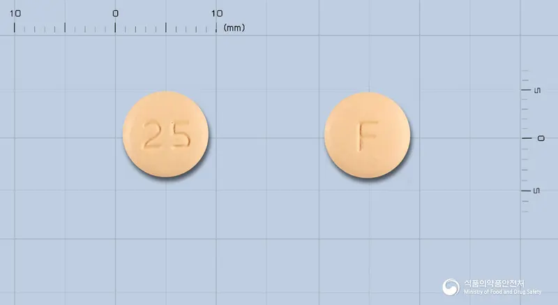 프리살탄플러스정20/12.5밀리그램(올메사르탄메독소밀,히드로클로로티아지드) 앞뒤 사진 (주황색 원형, 각인 25 / F)