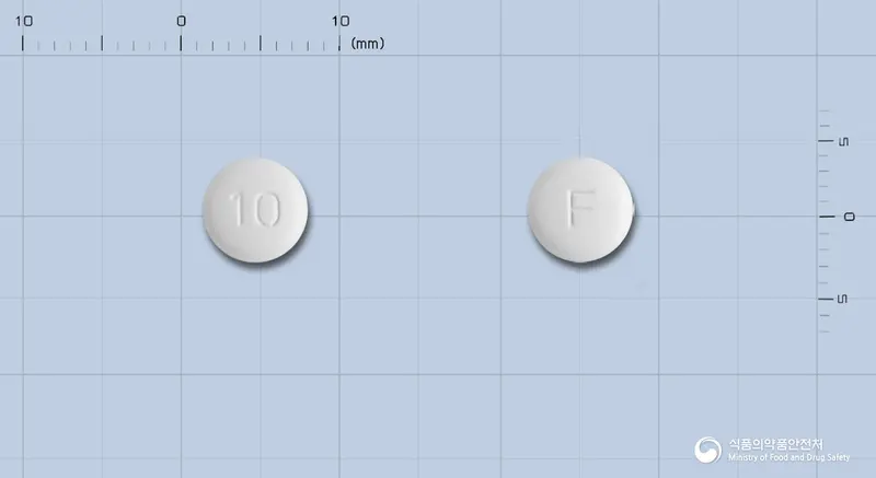 프리살탄정10밀리그램(올메사르탄메독소밀) 앞뒤 사진 (흰색 원형, 각인 10 / F)