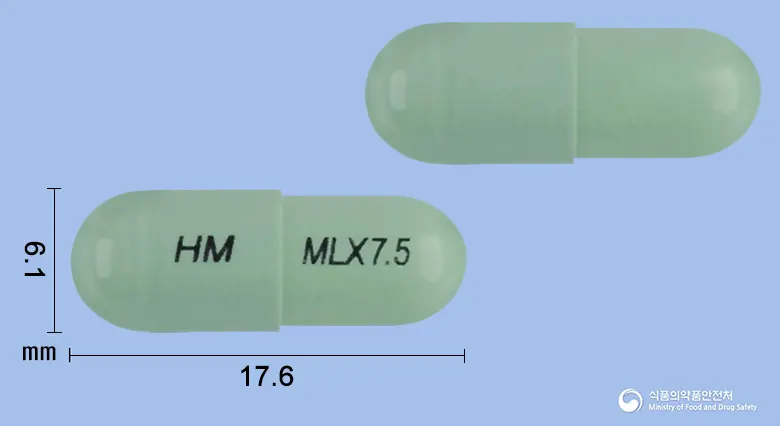 메록스캄캡슐7.5밀리그램(멜록시캄) 앞뒤 사진 (연두색 캡슐, 각인 HM MLX7.5)