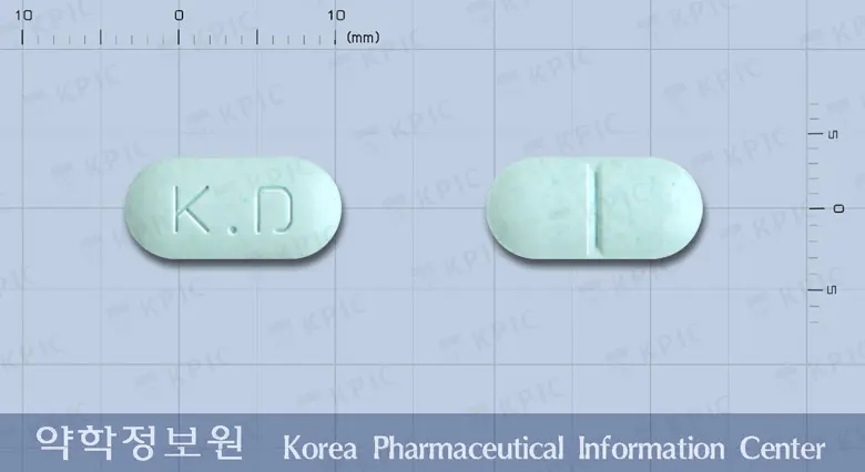 에카린에이정 앞뒤 사진 (파란색 장방형, 각인 K.D)