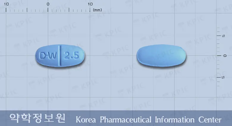 에필프라정250밀리그램(레비티라세탐) 앞뒤 사진 (파란색 타원형, 각인 D-W 2.5)