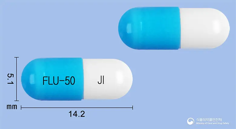 프루코나캡슐50밀리그램(플루코나졸) 앞뒤 사진 (파란색 캡슐, 각인 FLU-50 JI)