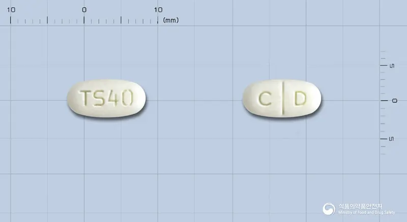 프리텔미정40mg(텔미사르탄) 앞뒤 사진 (흰색 타원형, 각인 TS40 / C D)