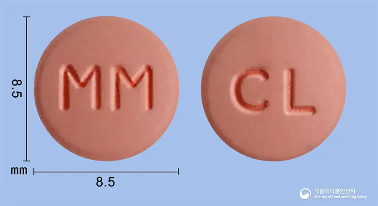 명문클로피도그렐정(클로피도그렐황산수소염) 앞뒤 사진 (분홍색 원형, 각인 MM / CL)