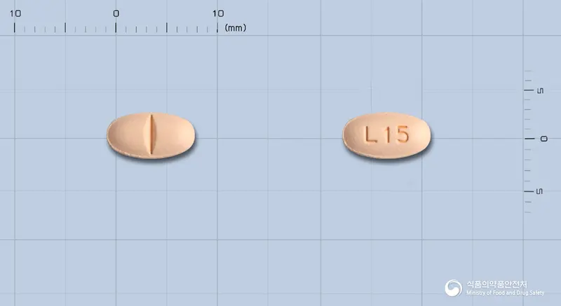 클로잭정(클로미프라민염산염) 앞뒤 사진 (분홍색 타원형, 각인 L15)