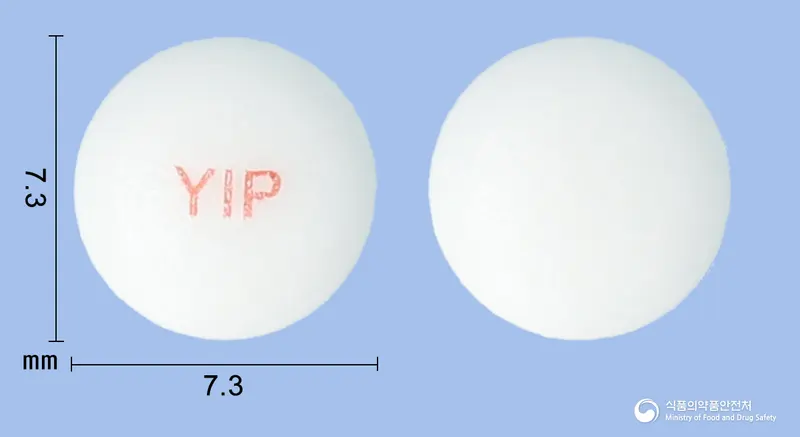 영일아스피린장용정100mg(아스피린) 앞뒤 사진 (흰색 원형, 각인 YIP)