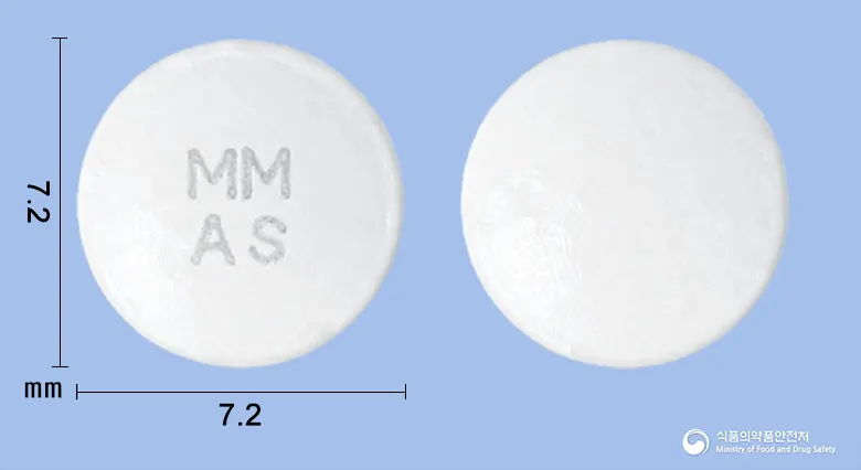 명문아스피린장용정100mg 앞뒤 사진 (흰색 원형, 각인 MMAS)