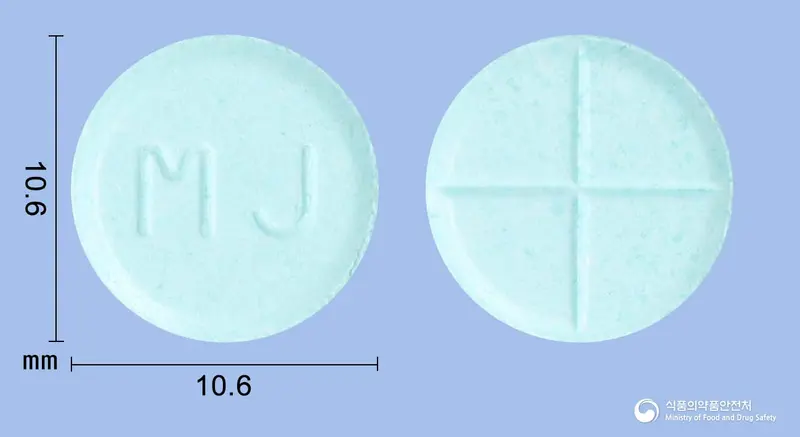 지니펜정 앞뒤 사진 (파란색 원형, 각인 MJ)