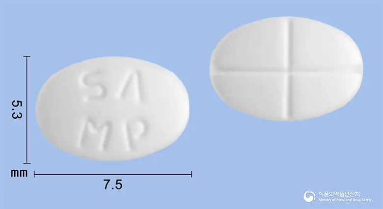 메틸솔론정4mg(메틸프레드니솔론) 앞뒤 사진 (흰색 타원형, 각인 MP)