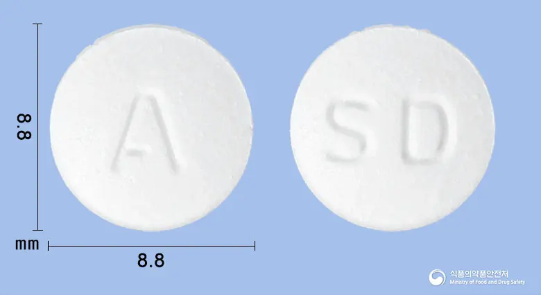 팜젠암브록솔염산염정30mg 앞뒤 사진 (흰색 원형, 각인 A / SD)