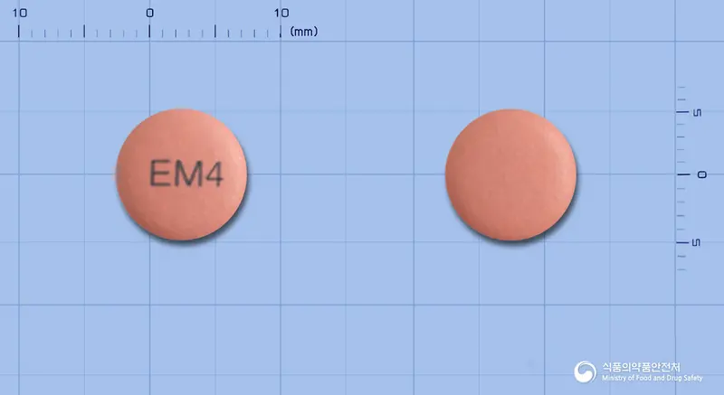 엑스메졸정40mg(에스오메프라졸마그네슘삼수화물) 앞뒤 사진 (분홍색 원형, 각인 EM4)