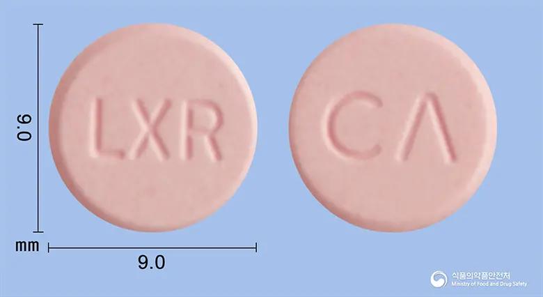 록소아펜정(록소프로펜나트륨수화물) 앞뒤 사진 (분홍색 원형, 각인 LXR / CΛ)