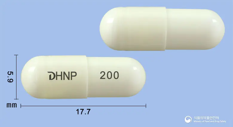 셀렉콕캡슐200mg(세레콕시브) 앞뒤 사진 (흰색 캡슐, 각인 HNP 200)