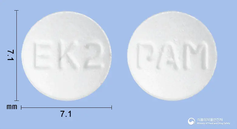 파모텐정20밀리그램(파모티딘) 앞뒤 사진 (흰색 원형, 각인 EK2 / PAM)