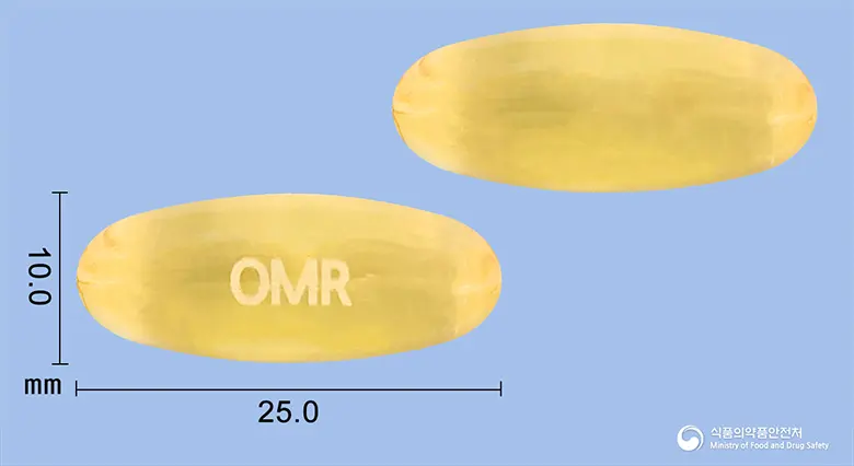오마론연질캡슐(오메가-3-산에틸에스테르90) 앞뒤 사진 (노란색·투명 캡슐, 각인 OMR)